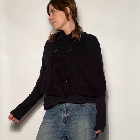 Vintage Y2K Black Knit Funnel Neck Cropped Double Breasted Poncho Cape! One Size - Picture 2 of 8